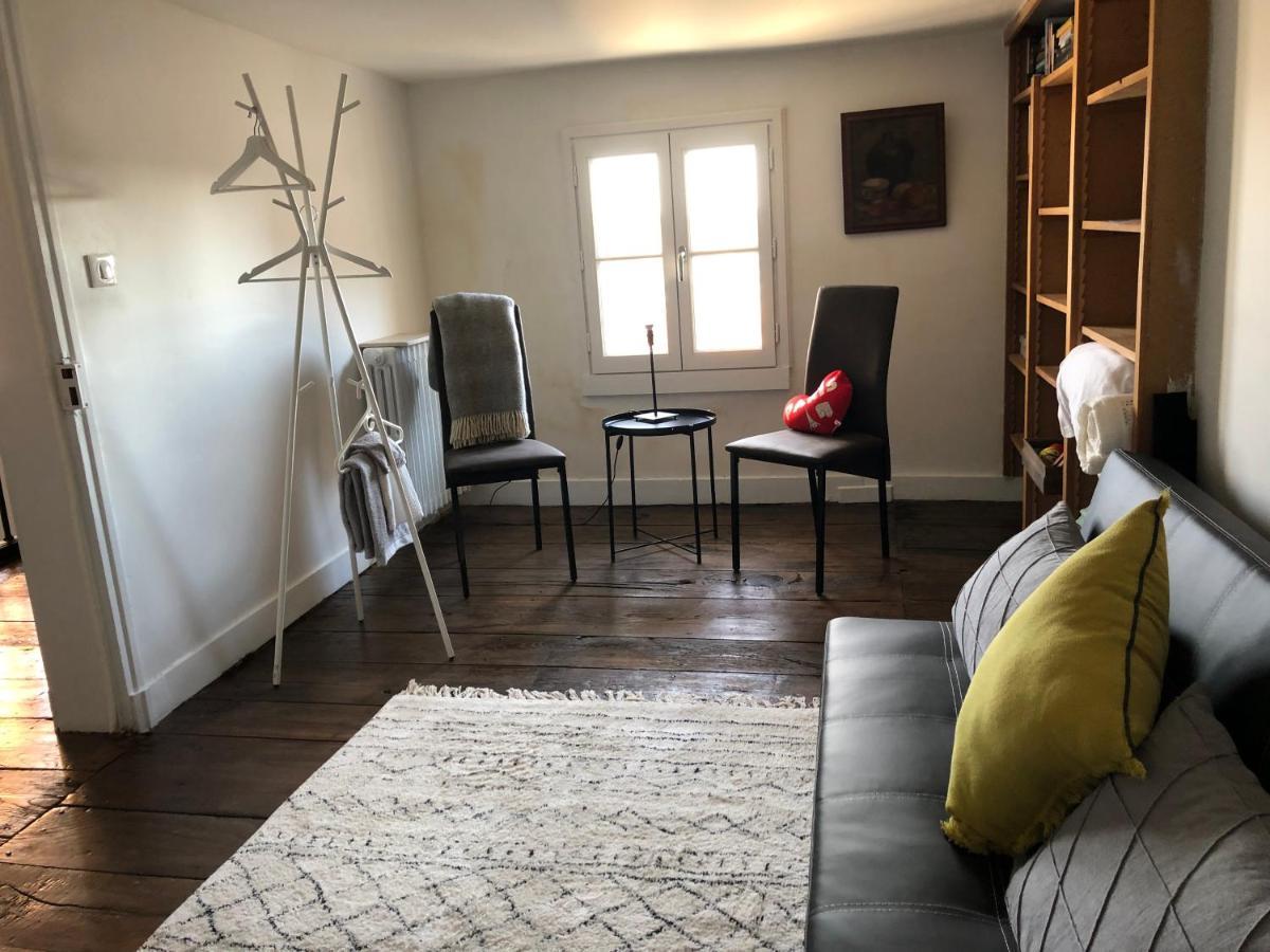 Beautifully Renovated Rooms On Place New York Angoulême Extérieur photo