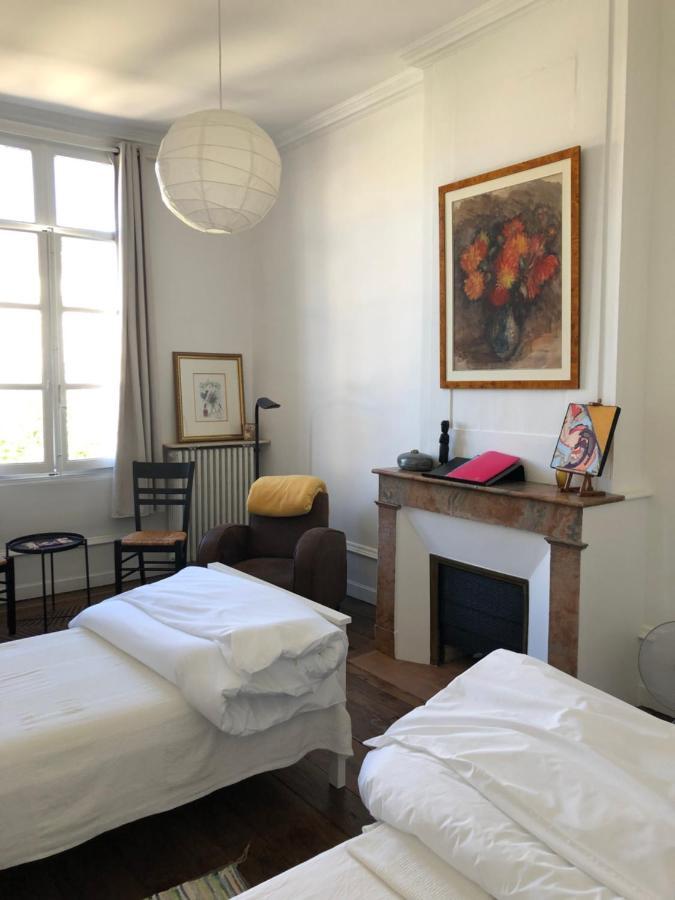 Beautifully Renovated Rooms On Place New York Angoulême Extérieur photo