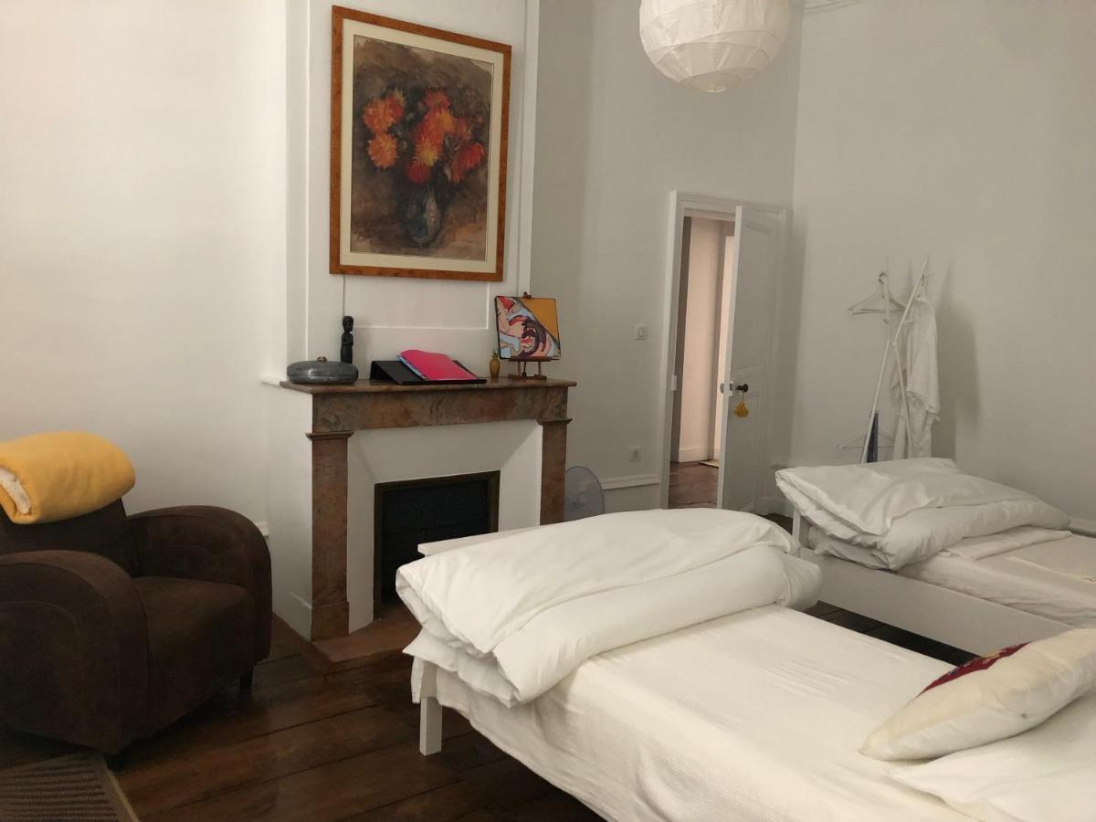 Beautifully Renovated Rooms On Place New York Angoulême Extérieur photo