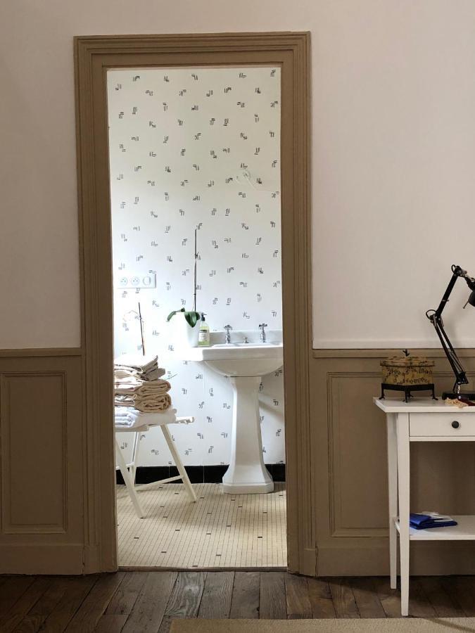 Beautifully Renovated Rooms On Place New York Angoulême Extérieur photo